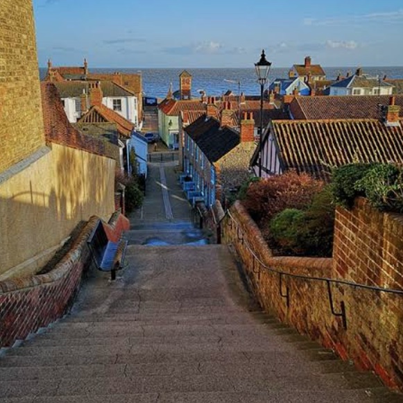 Aldburgh antiques deliveries
